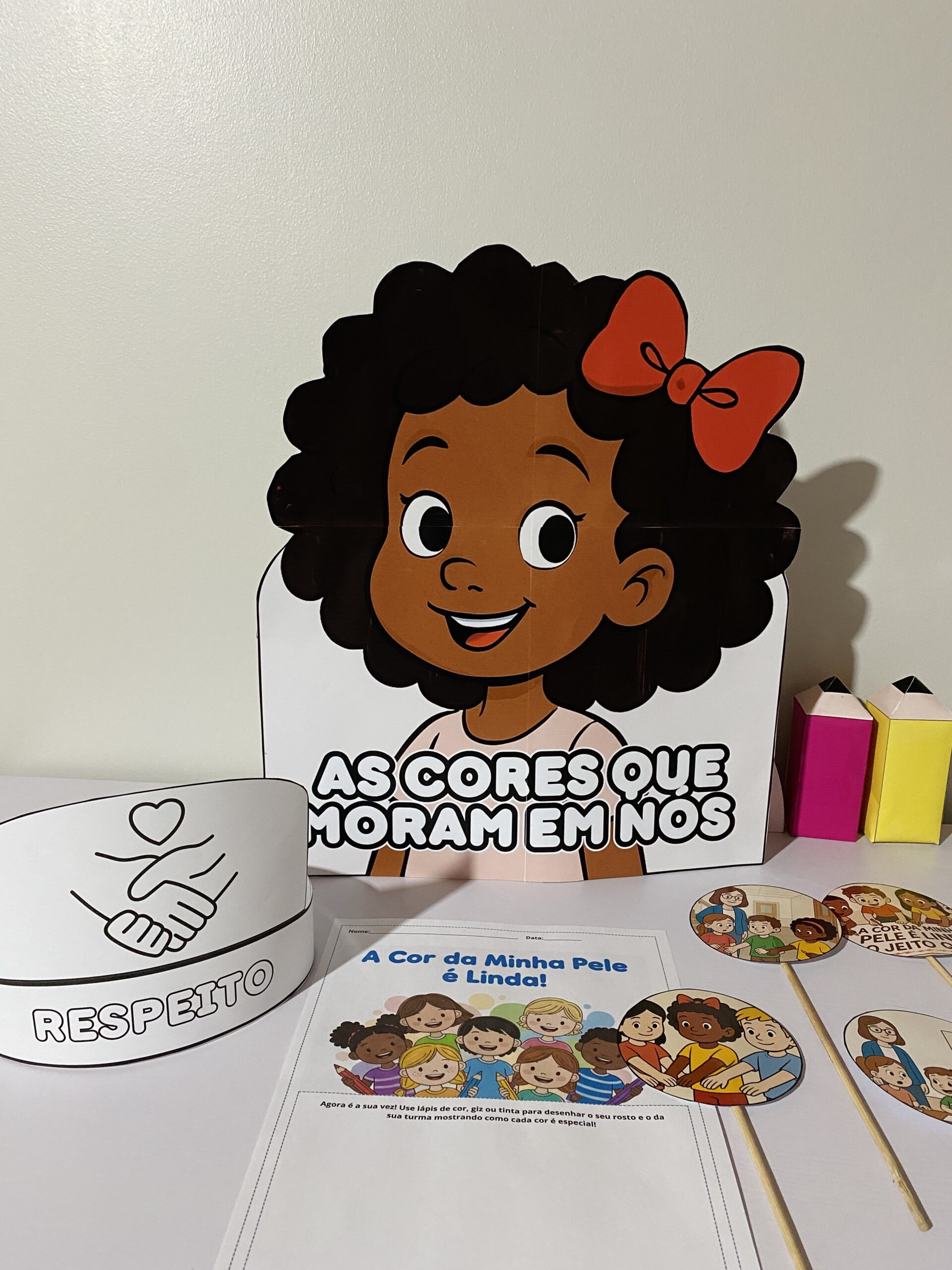 História na Luva "As Cores que Moram em Nós" - Imagem 3